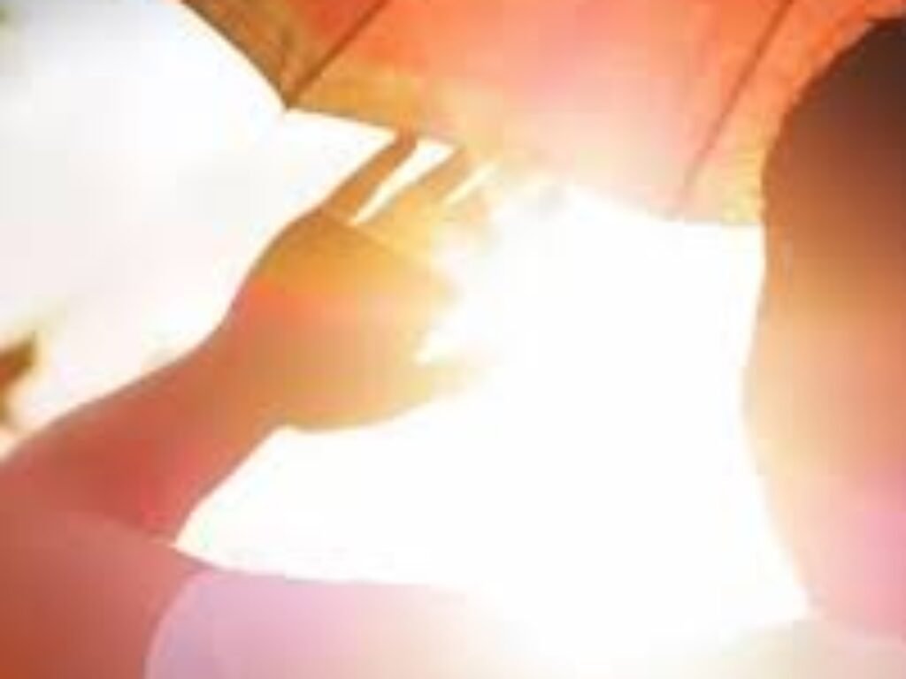 Suhu Panas Memanggang Indonesia, BMKG: Dampak Pancaroba dan Minim Awan