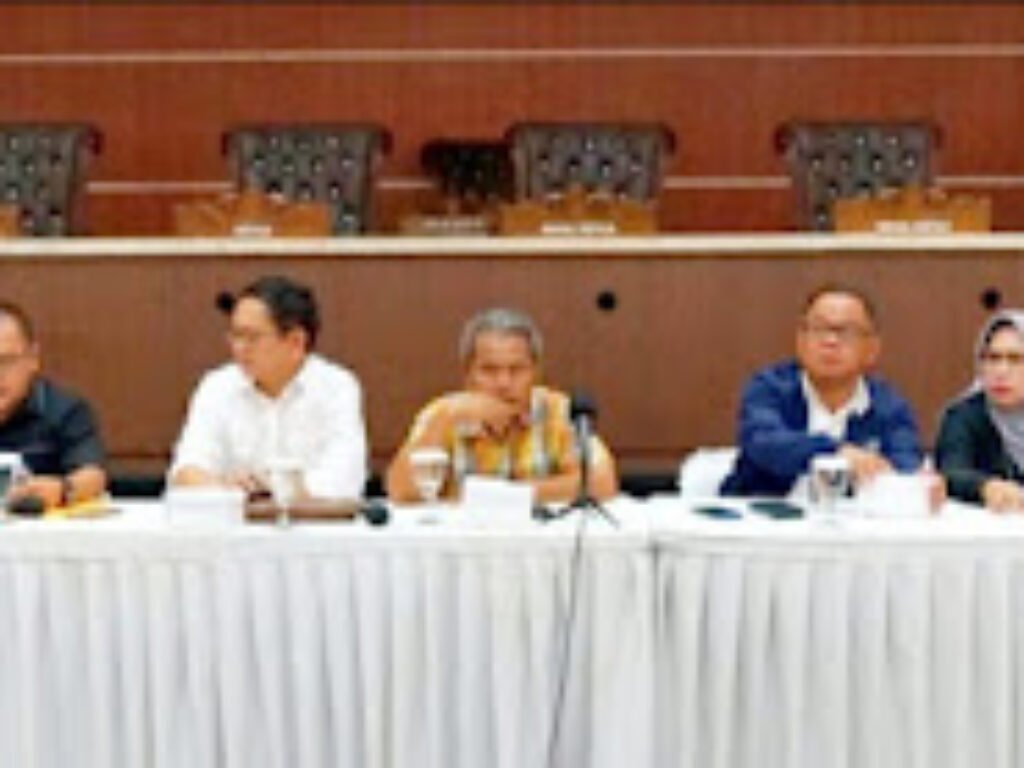 Ratusan Pedagang Pasar Jumat Tuntut Realisasi Bantuan Setelah Tujuh Bulan Menunggu