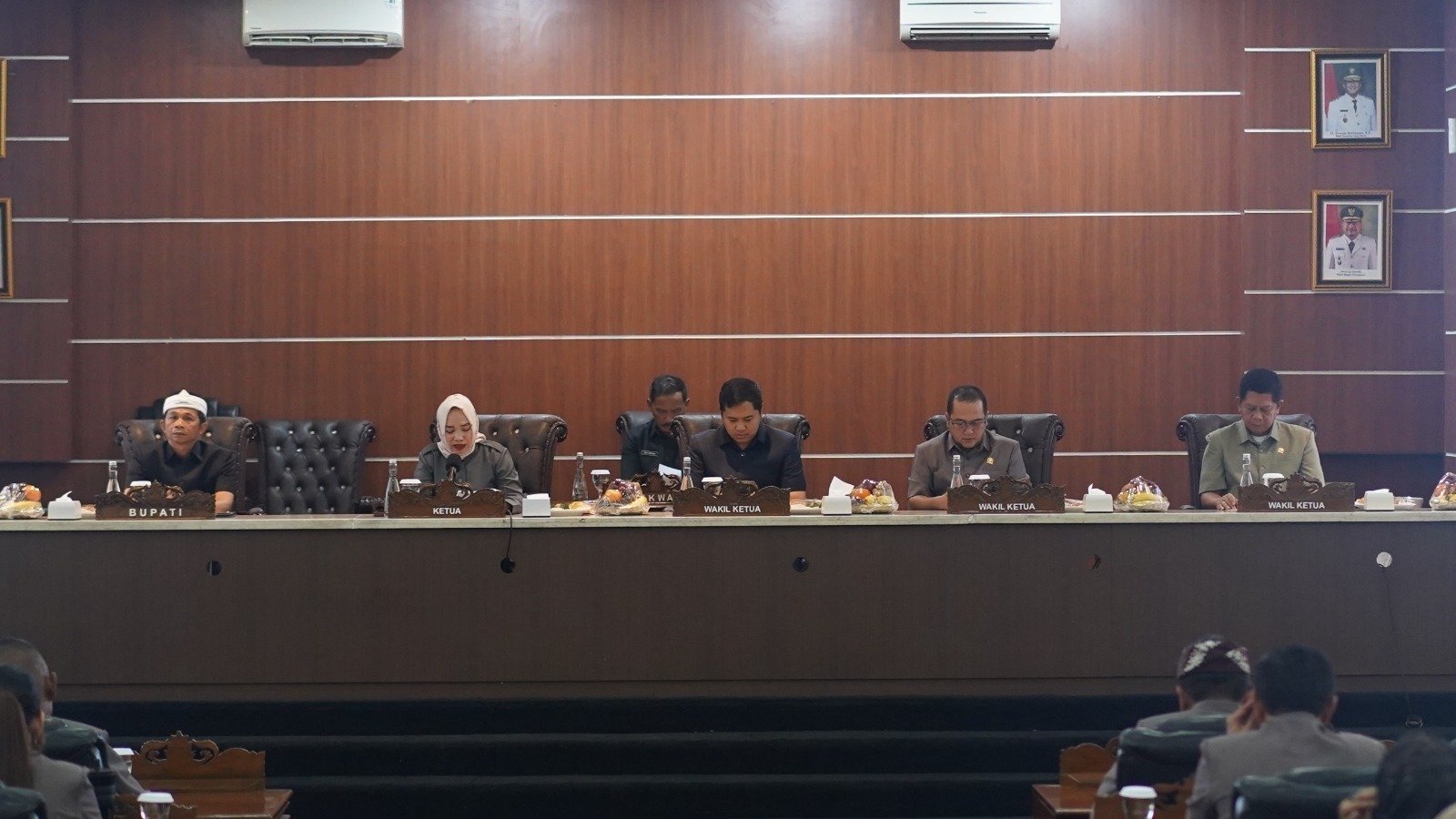 Rapat paripurna dprd purwakarta (2)