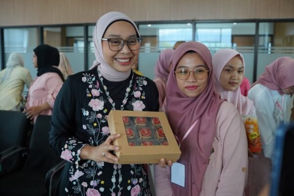 Wabup Garut Ajak Perempuan Jadi Hebat di Rumah, Hebat Juga di Pitch Deck