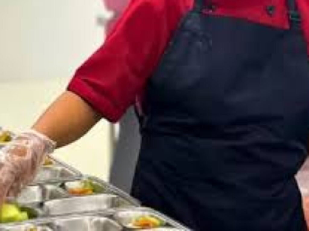 Perpres Makan Bergizi Gratis Segera Terbit – DPR Ramai-ramai Ingatkan, Jangan Sampai Anak Bangsa Dapat “Menu Berisiko Tinggi”