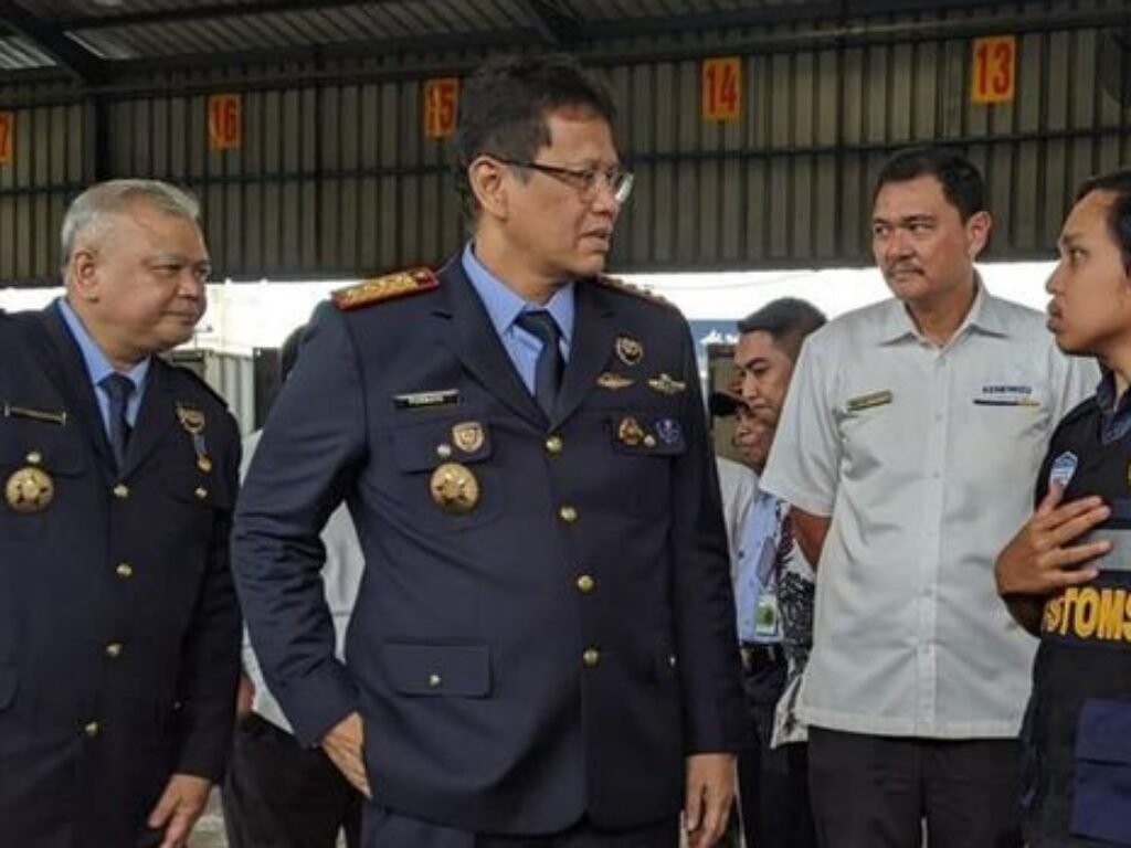 Hijau di Luar, Merah di Dalam? Purbaya Sidak Pelabuhan Tanjung Priok