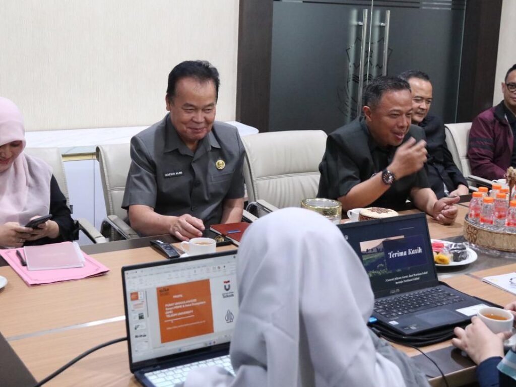 Dari Teh ke Akar Wangi: Garut Kembali Menjual Mimpi Lama dengan Kemasan Baru