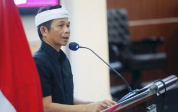 Bupati Purwakarta OZ