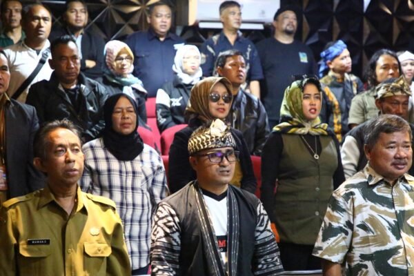 Pemutaran Film “Gunung Nagara”: Disparbud Garut Sibuk Mengarsip, Gunungnya Sabar Menunggu Nasib