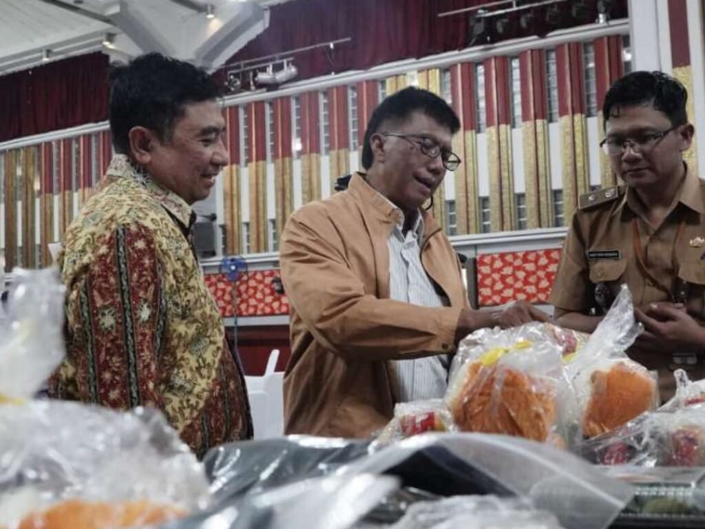 Pemkab Garut Tepuk Tangan, Desa Kerja Sendirian, Lomba Inovasi Jadi Panggung Gengsi Pejabat