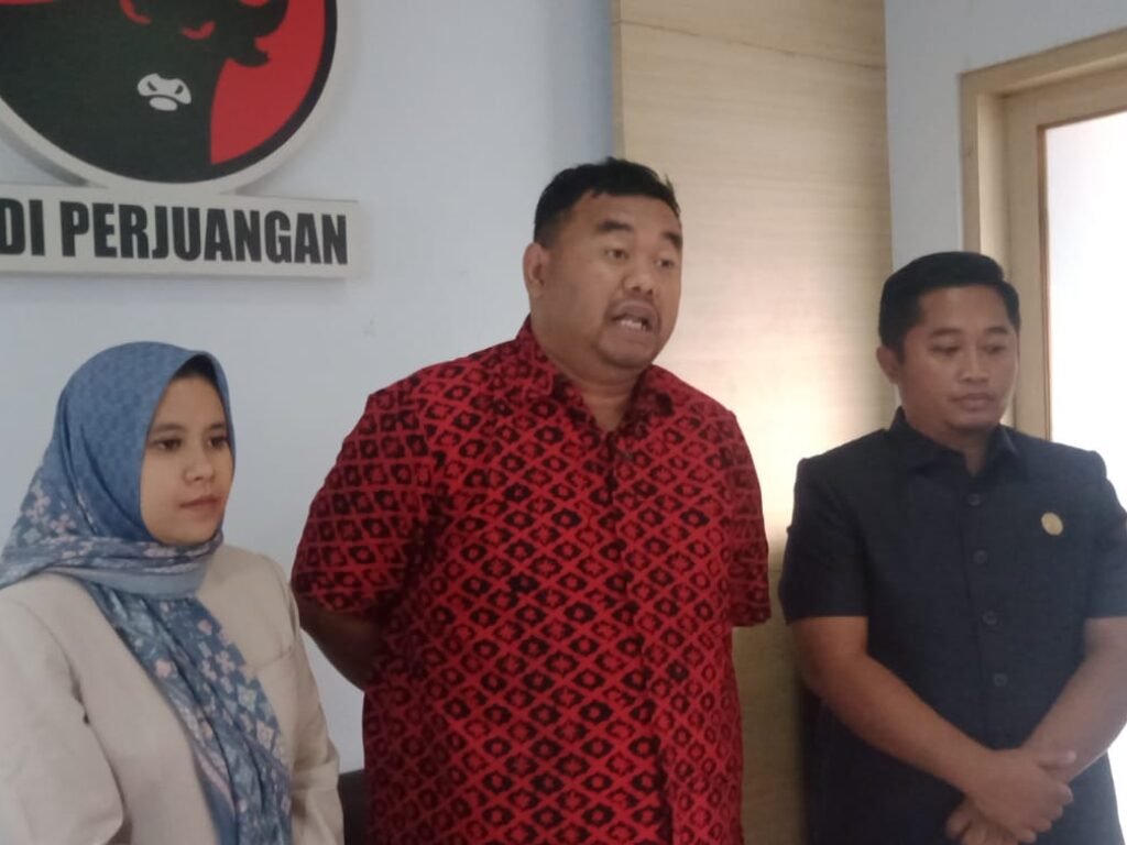 Fraksi PDIP Walkout dari Paripurna DPRD Garut: Demokrasi Dipotong Mic di Tengah Jalan