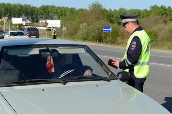Operasi Senyum Manis di Pinggir Jalan Ketika Propam Mencium Bau ‘Uang Ketok Spion’ di Bandung