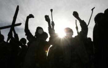 ILustrasi tawuran Petani