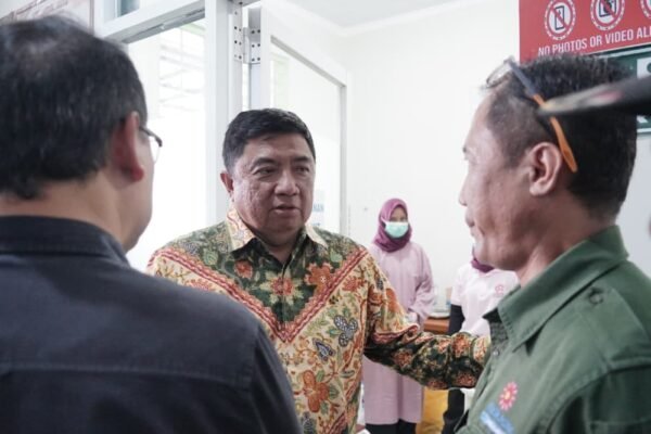 Operasi Rem Kependudukan Garut Ketika Bupati Turun Gunung Demi Menahan Ledakan Populasi