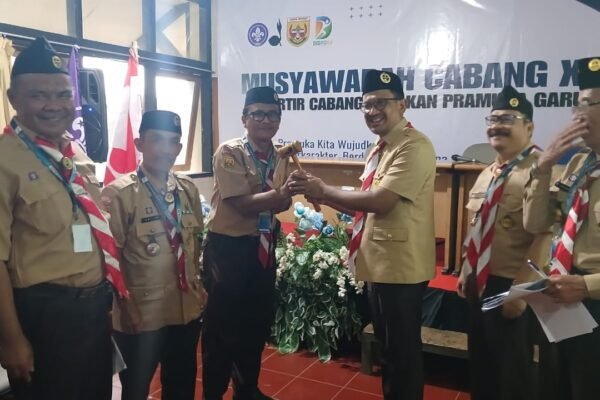 Ade Hendarsyah Resmi Nahkodai Kwarcab Garut 2025–2030: Muscab XV Lahirkan Generasi Pramuka “HOTS”, Berkarakter, dan Siap Tempur