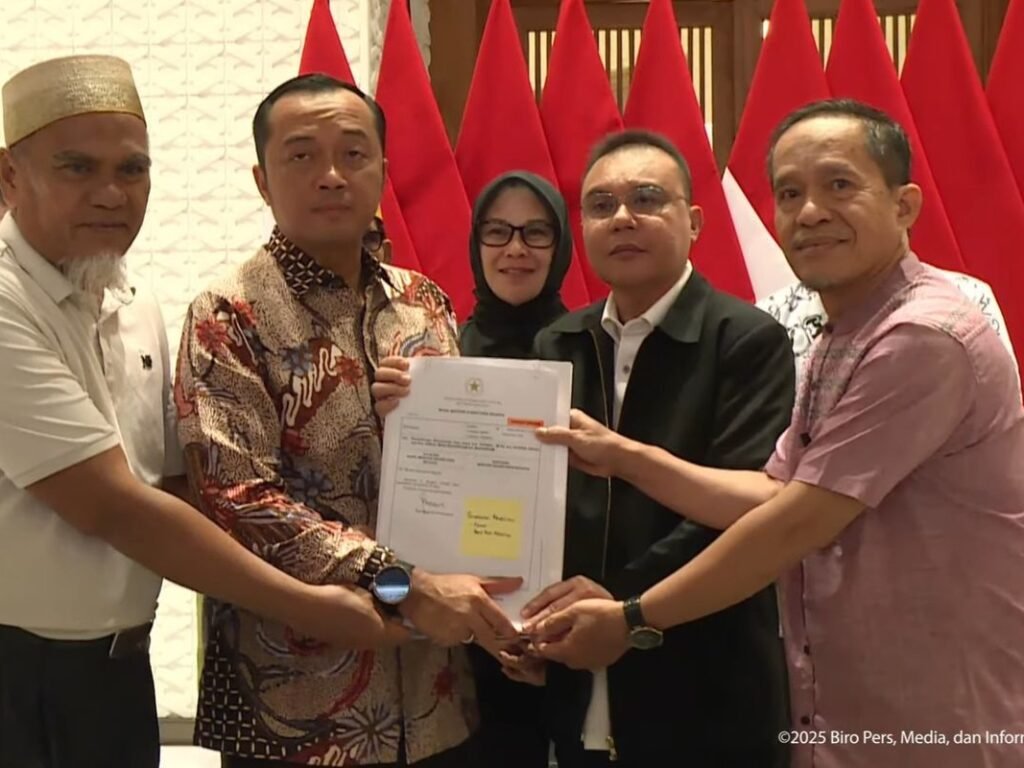 Prabowo Rehabilitasi Dua Guru “Rp20 Ribu”: Ketika Niat Baik Dikalahkan Birokrasi Kaku