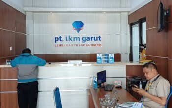 Aktivitas PT LKM Pusat di Jl. Kiansantang, Kecamatan Garut Kota. (Ft: asep ahmad)