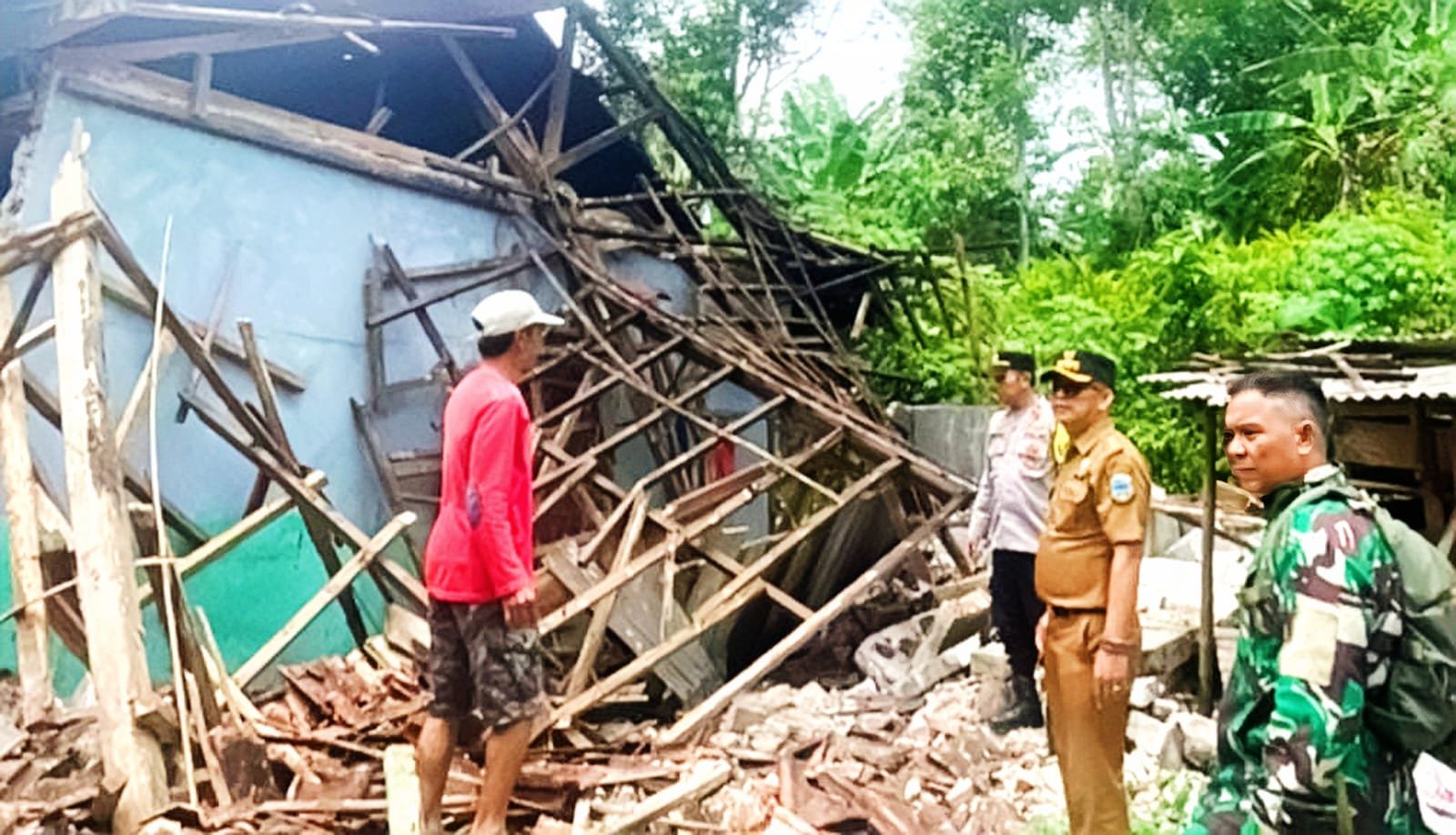 Pergerakan Tanah di caringin