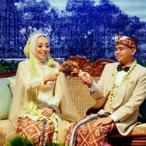 Pernikahan putri dan maula