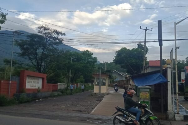Proyek Rp1,4 Miliar di Garut Retak Sebelum Harapan Mengering: Papan Informasi Menghilang, PUPR Pun Kaget Sudah Ada Proyek