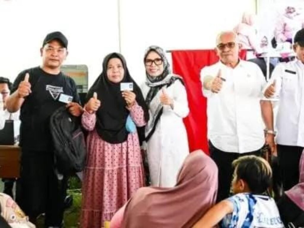 Pelayanan Jemput Bola di Purwakarta: Gempungan Datangi Warga Hingga Pelosok Desa