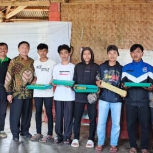 Program pelatihan hidroponik di Kampung Munjul