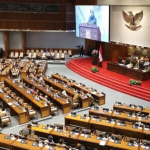 DPR Siap Sahkan RKUHAP Hari Ini: Paripurna yang Jalan Terus Meski Kritik Berlapis seperti Daun Lontong