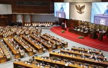 DPR Siap Sahkan RKUHAP Hari Ini: Paripurna yang Jalan Terus Meski Kritik Berlapis seperti Daun Lontong