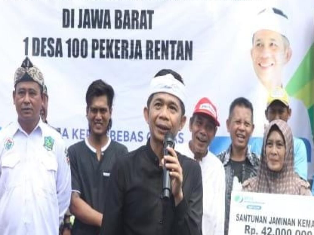 1 Desa 100 Perlindungan”: Purwakarta Pamer Kepedulian, Warga Tetap Bingung Kapan Sejahtera Datangnya