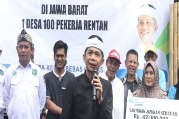 1 Desa 100 Perlindungan”: Purwakarta Pamer Kepedulian, Warga Tetap Bingung Kapan Sejahtera Datangnya