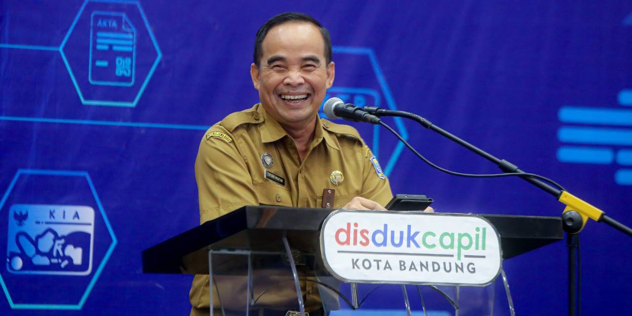 Disdukcapil kota bandung luncurkan tiga inovasi adminduk pelayanan makin cepat