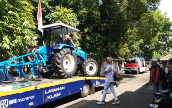 Bantuan Traktor PWK