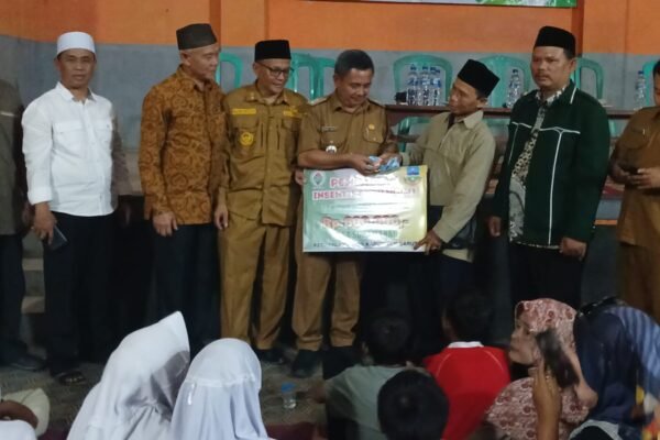 Desa Sukamanah Gasskeun! Guru Ngaji, Anak Yatim & Jompo Dapat Insentif 2025