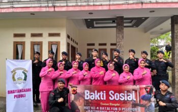 Sambut Hari Lahir ke 4, Komandan Kompi I Batalyon D Pelopor Satbrimob Polda Jabar Laksanakan Bhaksos di Bayongbong Garut