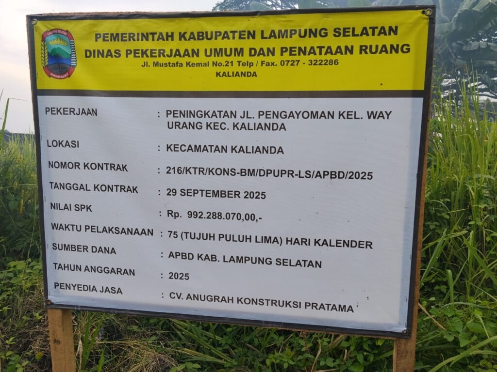 Setelah Puluhan Tahun Rusak, Jalan Way Urang Baru Disentuh