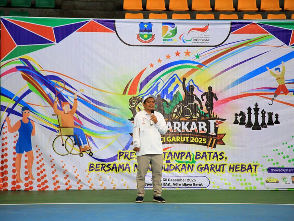 ‎Kegiatan Pembukaan Pekan Paralympic Kabupaten (PEPARKAB) Garut ke 1, yang dilaksanakan di Sport Hall RAA Adiwidjaya, Kecamatan Tarogong Kidul Kabupaten Garut