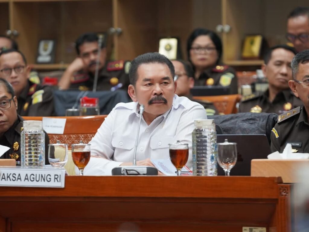Jaksa Agung Lapor ke DPR: Serapan Hampir Sempurna, Tapi Anggaran Tahun Depan Mulai Diet