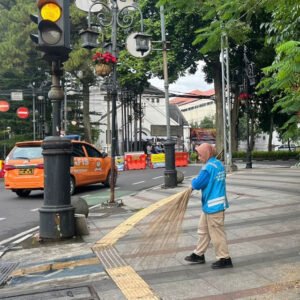 Kisah Para Pejuang Kebersihan, Perempuan Tangguh di Balik Kota Bandung Kembali Bersih locusonline featured image Jan2026