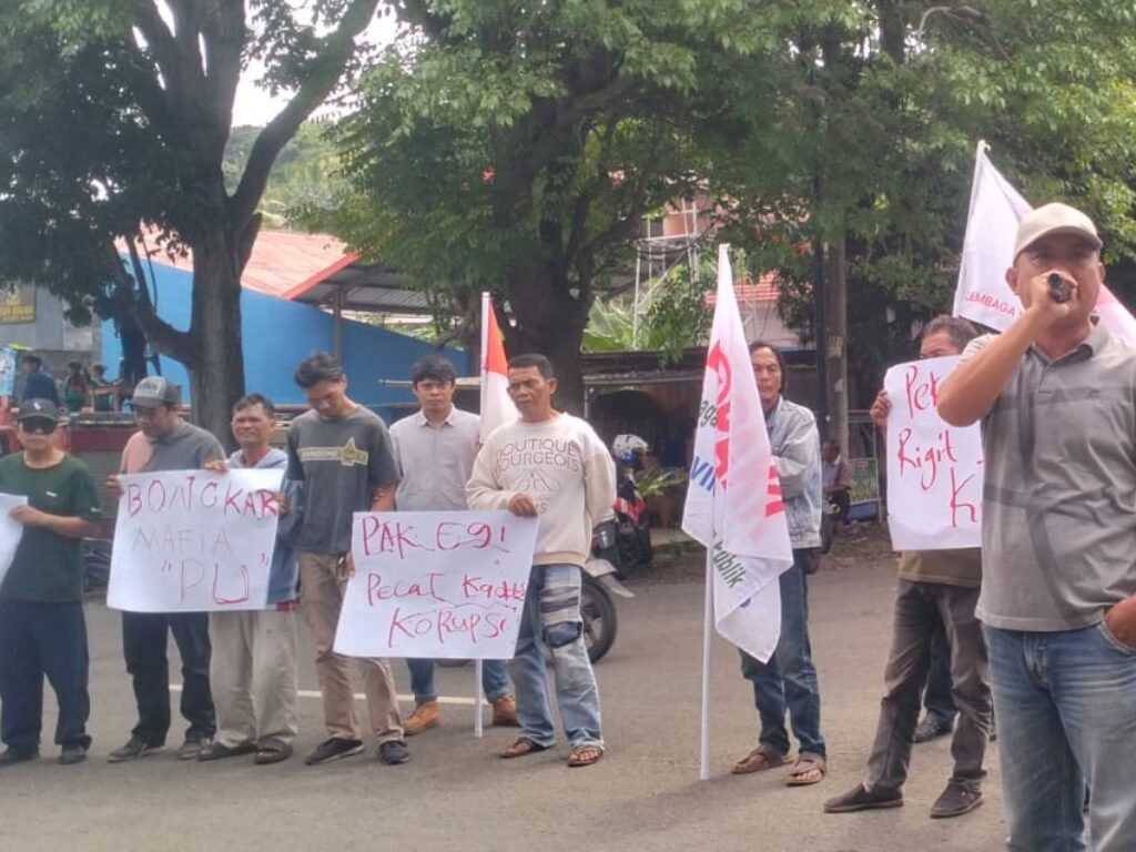 Agntius Syahrizal Jabat Kadis PUPR Lamsel Sepekan: LSMB Curiga APBD Lampung Selatan Digoreng di Dapur Kekuasaan, Jalan Baru Rasa Kerupuk