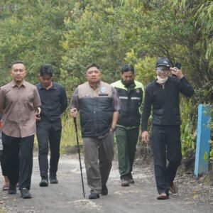 Pantau TWA Talaga Bodas, Bupati Garut Ajak Wisatawan Nikmati Danau Putih dan Khasiat Air Belerang