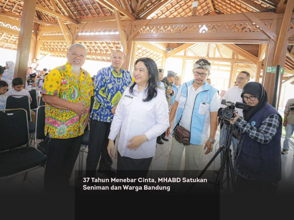 37 Tahun Menebar Cinta, MHABD Satukan Seniman dan Warga Bandung