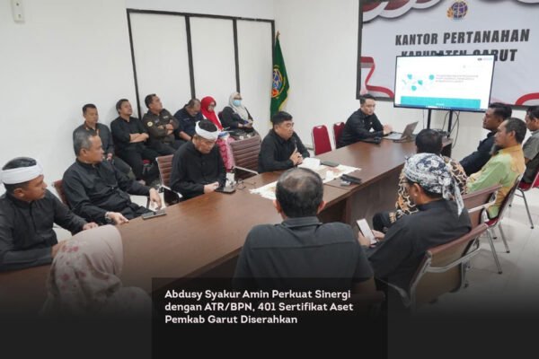 Abdusy Syakur Amin Perkuat Sinergi dengan ATR/BPN, 401 Sertifikat Aset Pemkab Garut Diserahkan