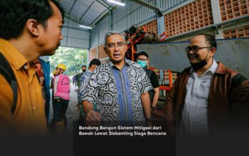 Bandung Bangun Sistem Mitigasi dari Bawah Lewat Siskamling Siaga Bencana