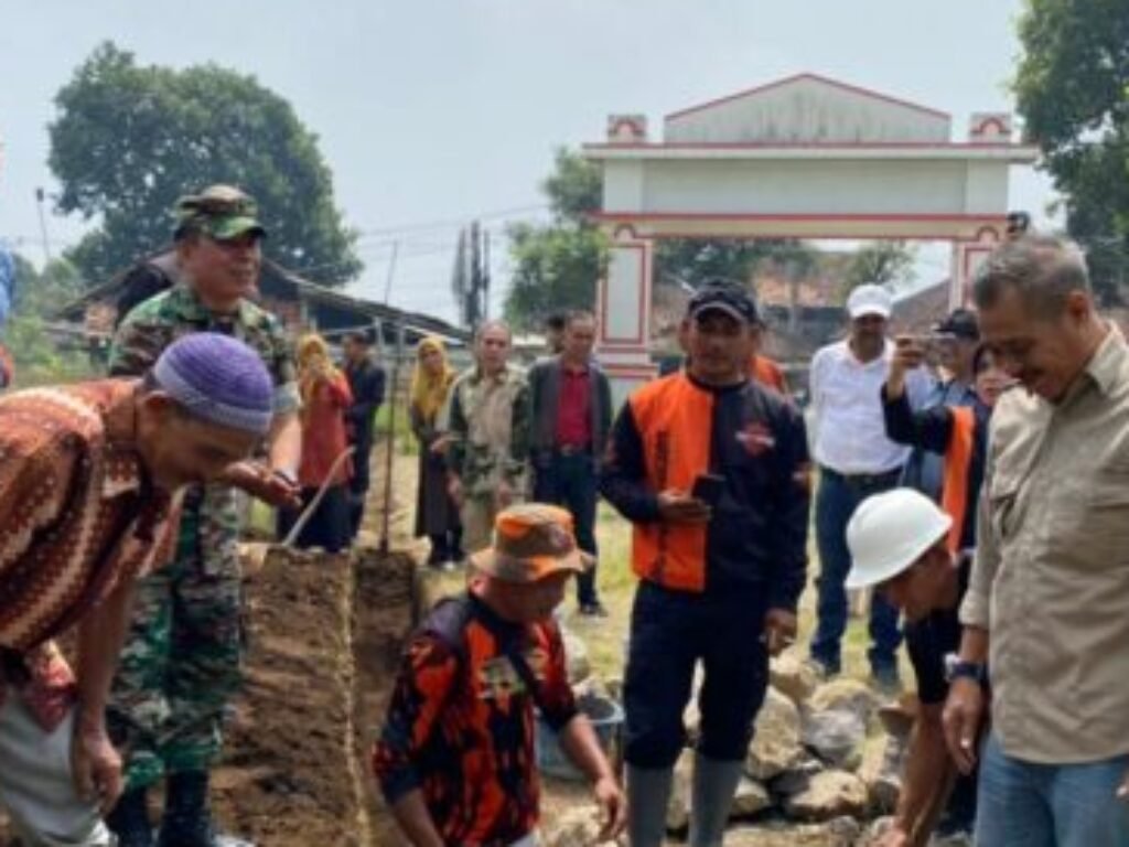 Harapan Besar Desa Mekarjaya Mulai “Merah Putih”-kan Dompet Warga