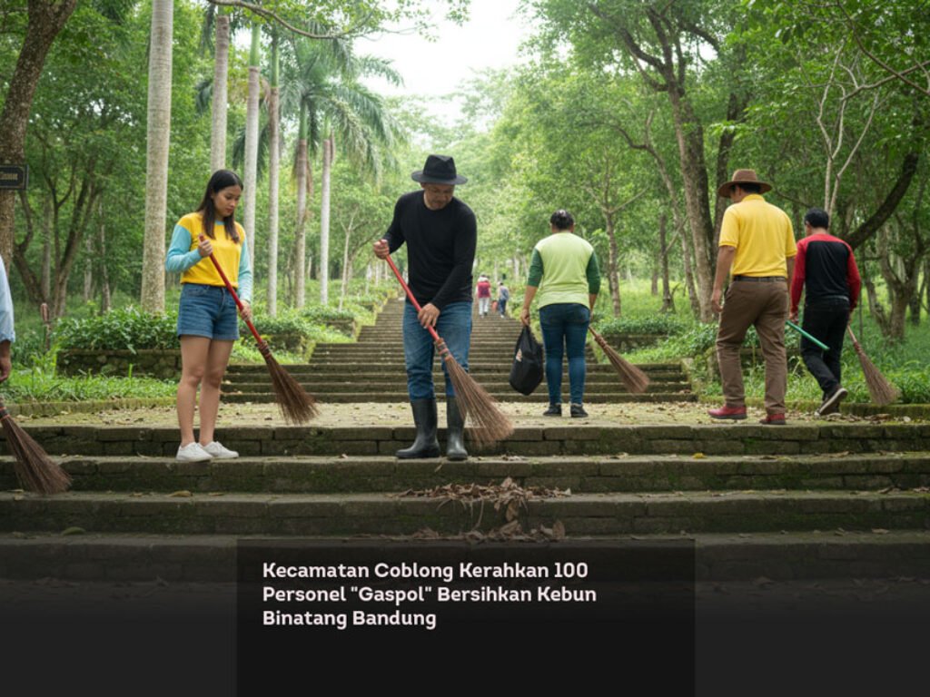 Kecamatan Coblong Kerahkan 100 Personel “Gaspol” Bersihkan Kebun Binatang Bandung