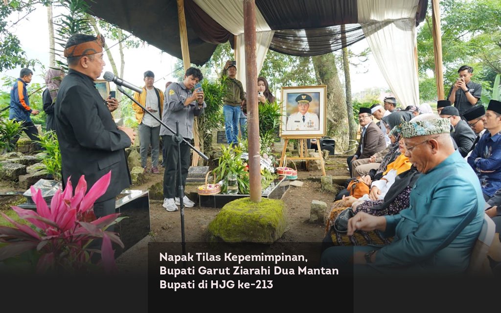 Napak Tilas Kepemimpinan, Bupati Garut Ziarahi Dua Mantan Bupati di HJG ke 213 locusonline featured image Feb