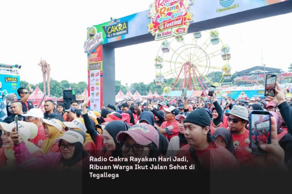 Radio Cakra Rayakan Hari Jadi, Ribuan Warga Ikut Jalan Sehat di Tegallega locusonline featured image Feb