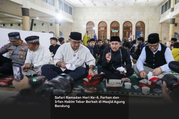Safari Ramadan Hari Ke-4, Farhan dan Irfan Hakim Tebar Berkah di Masjid Agung