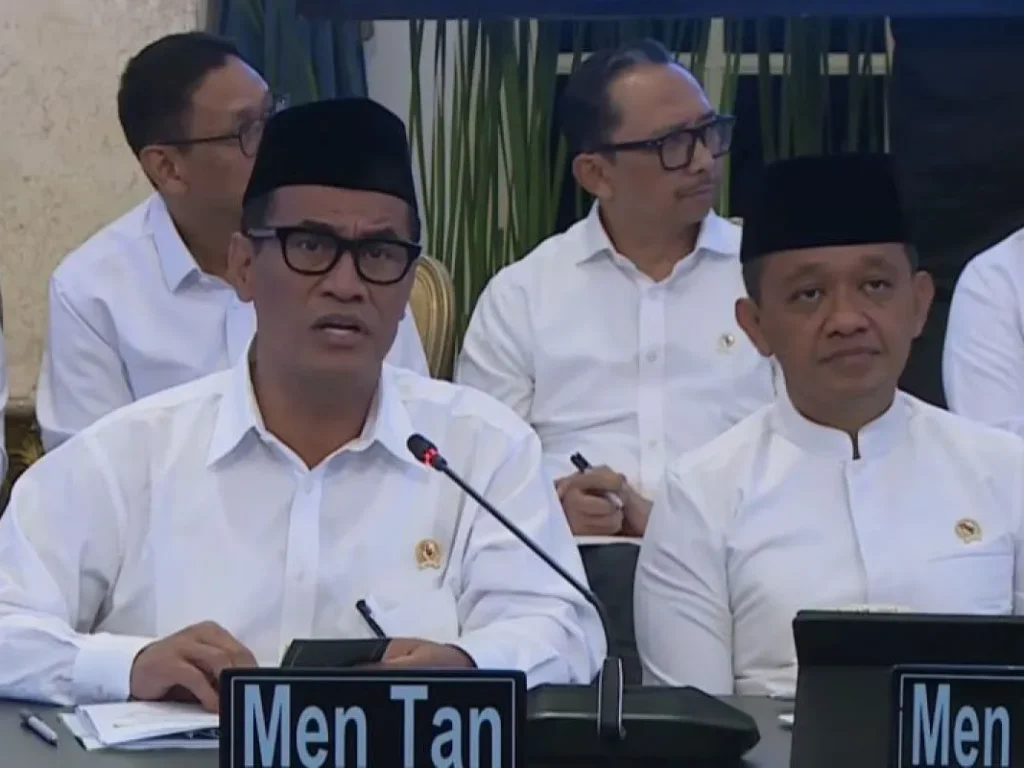 Gudang Beras Menggendut, Sawit Meluncur ke Luar Negeri: Laporan Mentan Bikin Kabinet Tersenyum