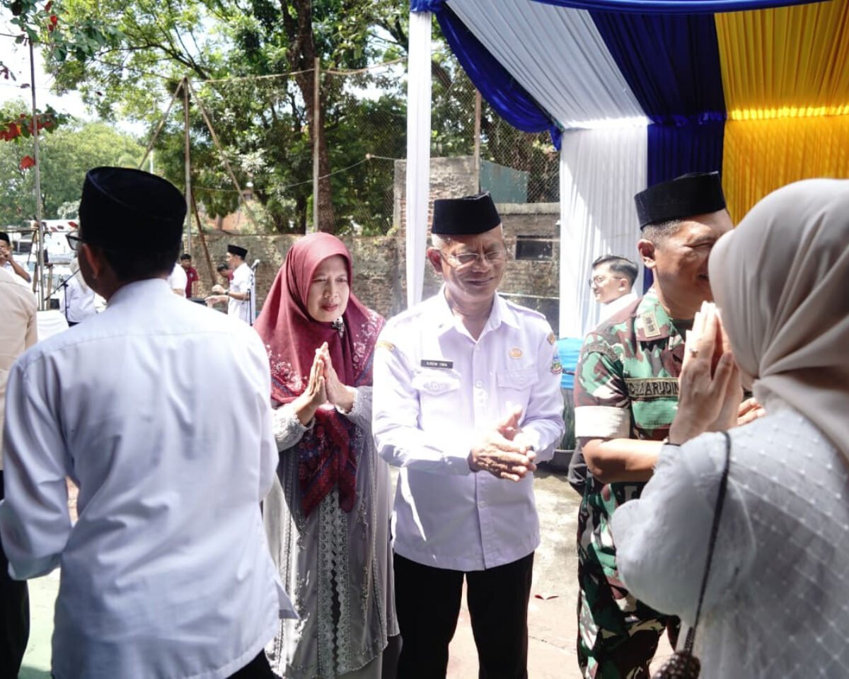 Acara Halal Bihalal ASN Garut 0002 Layer