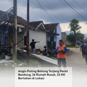 Angin Puting Beliung Terjang Pacet Bandung, 16 Rumah Rusak, 22 KK Bertahan di Lokasi
