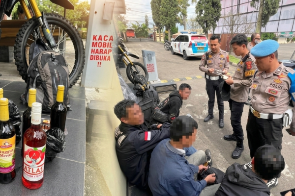 Gemini Generated Image i80hwxi80hwxi80h