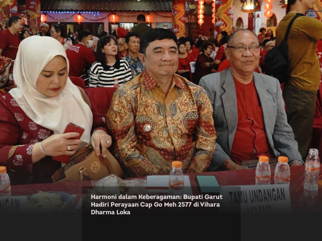 Harmoni dalam Keberagaman: Bupati Garut Hadiri Perayaan Cap Go Meh 2577 di Vihara Dharma Loka