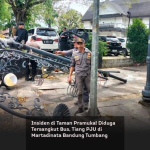 Insiden di Taman Pramuka! Diduga Tersangkut Bus, Tiang PJU di Martadinata Bandung Tumbang
